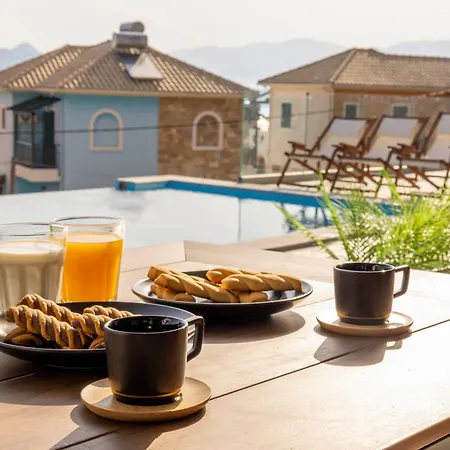 Apartament The Bee Nikiana