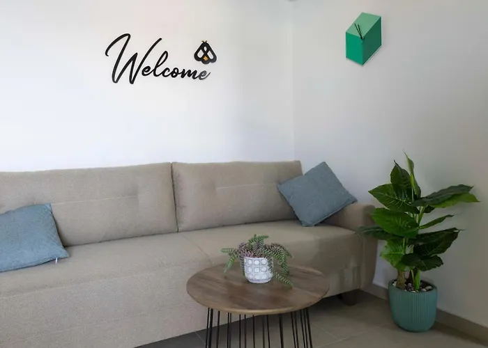 The Bee Apartament *