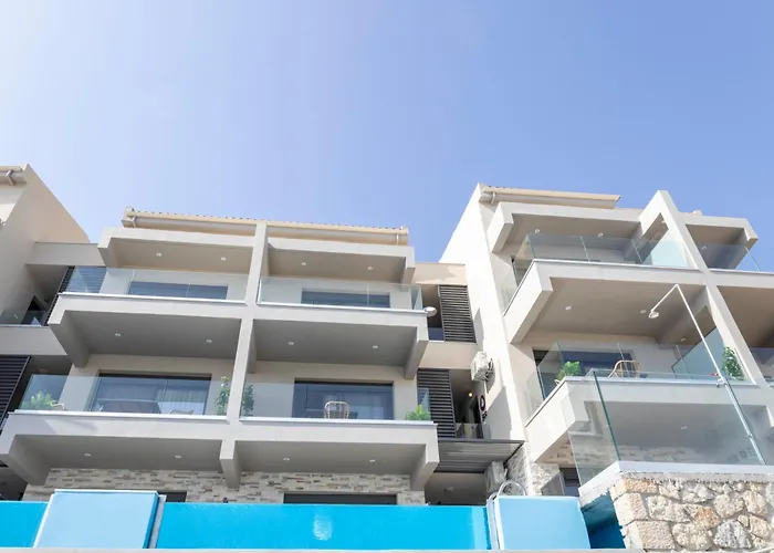 The Bee Apartament Nikiana